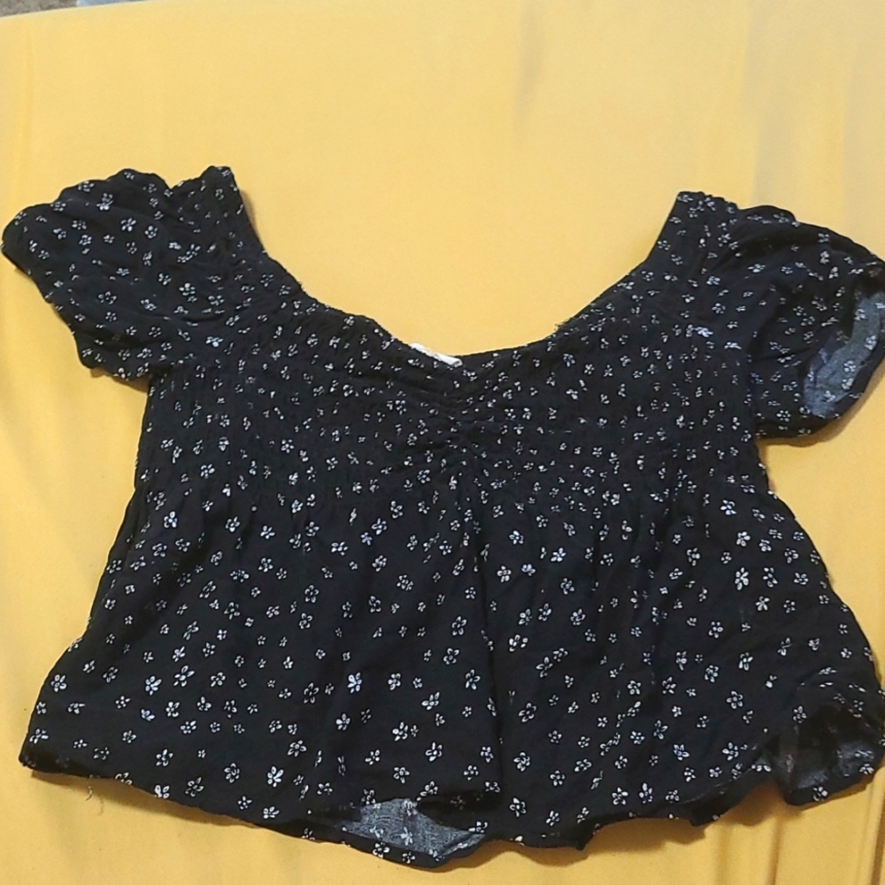 Smocked flowy pacsun top
